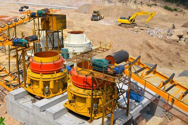 圓錐破碎機(jī) 圓錐破碎機(jī)